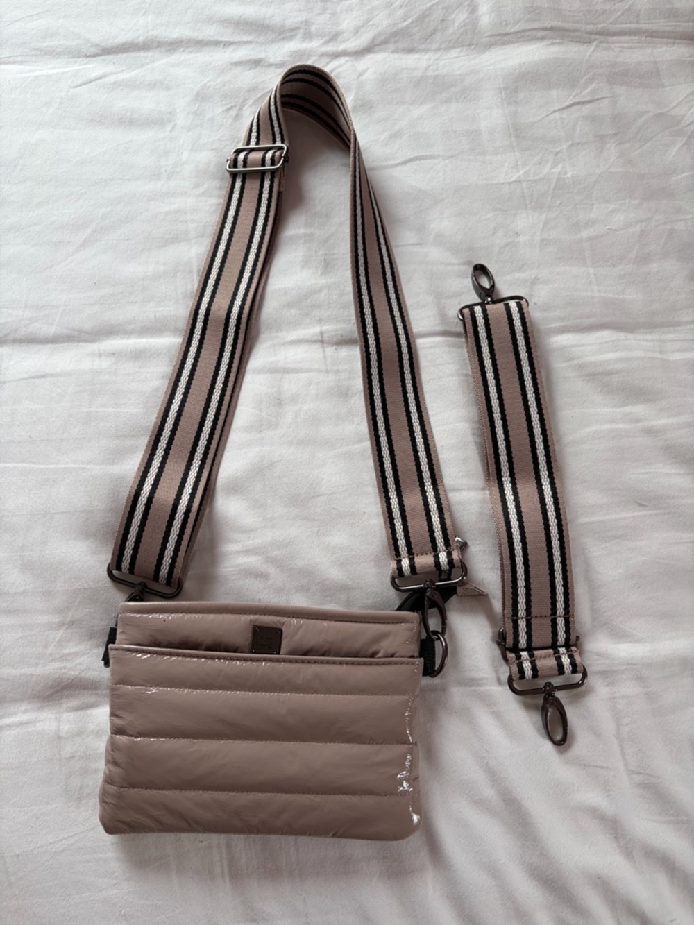 Think Royln bum bag 2.0 Taupe Beige Quilted w 2 Nylon Adjustable Straps NWOT